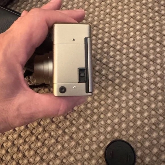 Leica Minilux Zoom With Soft Leica Case and Strap - Picture 9 of 11